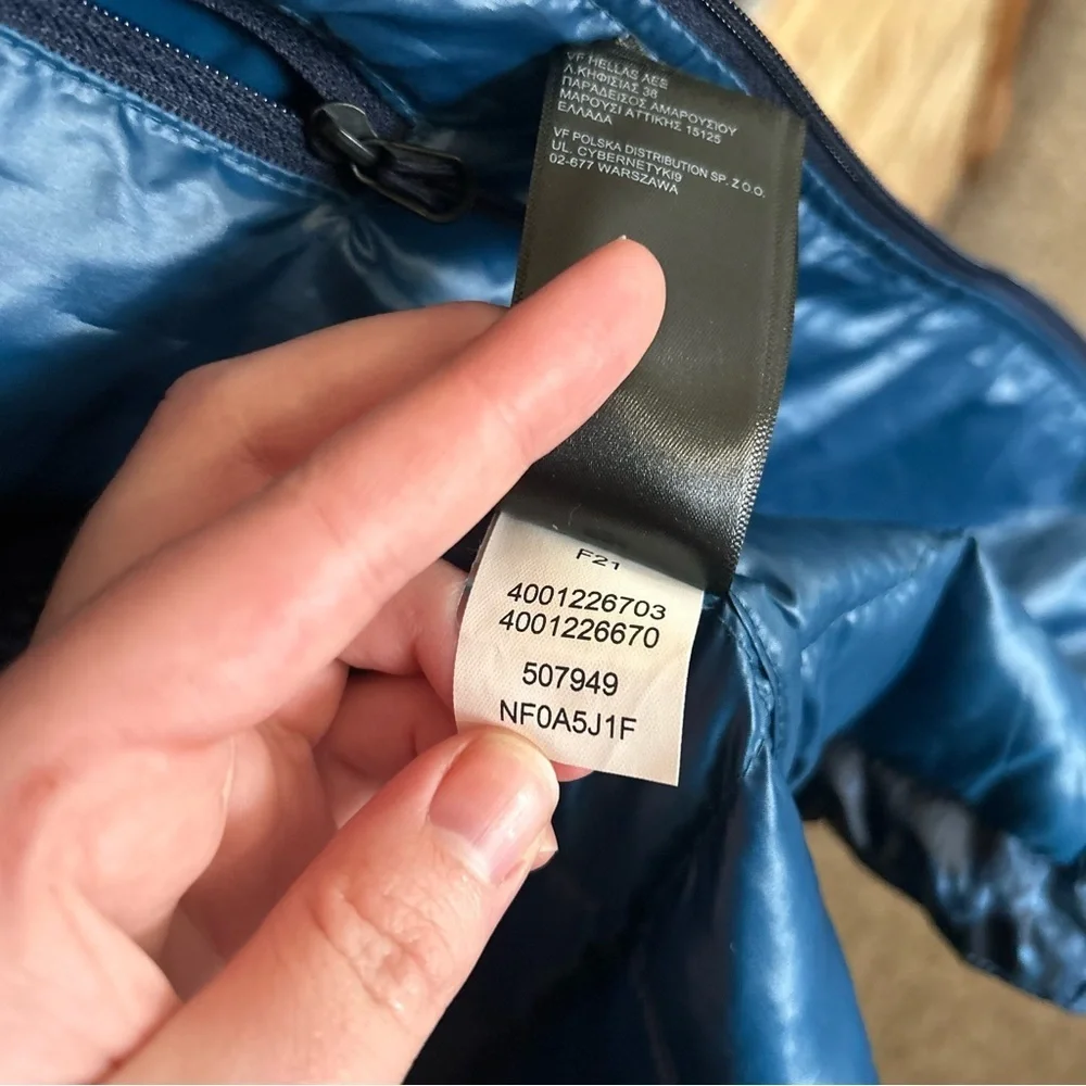 The North Face Eco Packable Slim Fit Thermoball Jacket Blue Camo Print Men’s M